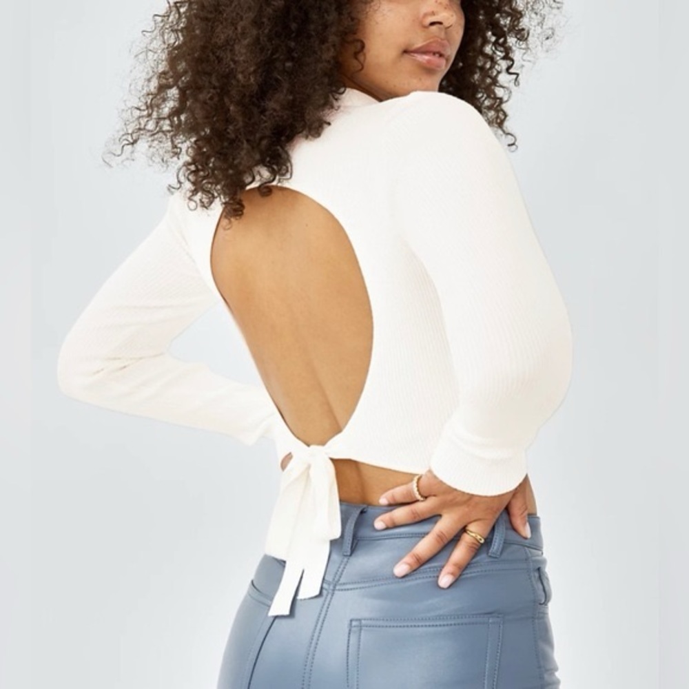 Wilfred Gabrielle Sweater